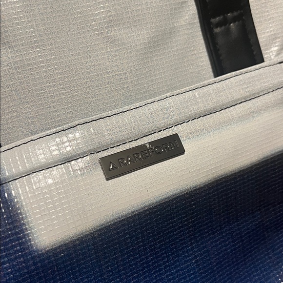 RAREFORM Maya CrossBody GYM TOTE DUFFLE Blue billboard recycled personal Bag - Picture 6 of 17